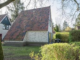 Restyled House With Three Bathrooms, Breda at 10km