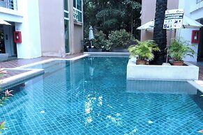 6-49 - 1 Bdr Condo With Balcony and Shared Pool
