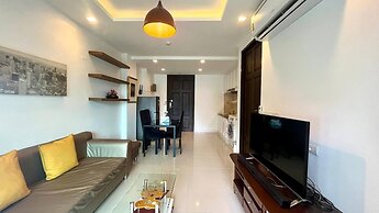 6-49 - 1 Bdr Condo With Balcony and Shared Pool