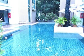 6-49 - 1 Bdr Condo With Balcony and Shared Pool