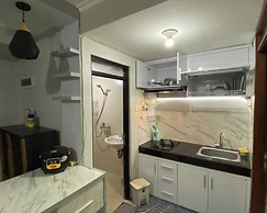 OYO 94087 Apartemen 19 Avenue By Rh