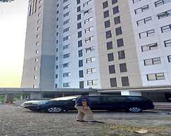 OYO 94087 Apartemen 19 Avenue By Rh