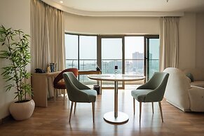 AR SUITES KLJ SQUARE