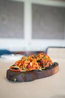 AR SUITES KLJ SQUARE