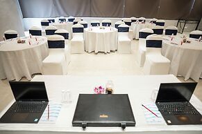 AR SUITES KLJ SQUARE