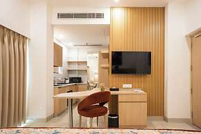 AR SUITES KLJ SQUARE