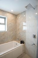 AR SUITES KLJ SQUARE