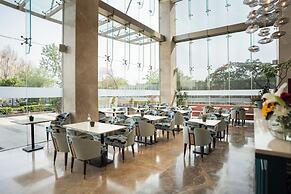 AR SUITES KLJ SQUARE