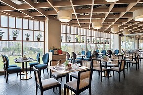 AR SUITES KLJ SQUARE