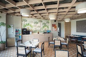 AR SUITES KLJ SQUARE