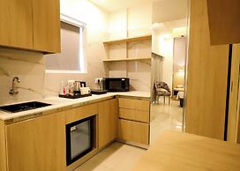 AR SUITES KLJ SQUARE
