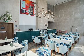 AR SUITES KLJ SQUARE