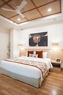 AR SUITES KLJ SQUARE