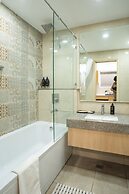 AR SUITES KLJ SQUARE