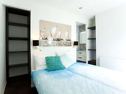 Luxury Holiday Home on a Holiday Park, Adjacent to the Hoge Veluwe Nat