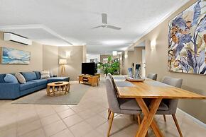 Reef Apartment Cairns - 4 Pools Resort BBQ