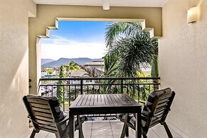 Poolside Paradise Cairns - 9 Pools BBQ Gym
