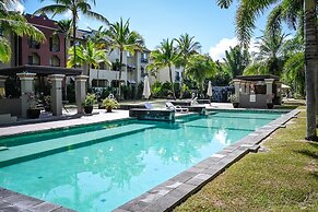 Poolside Paradise Cairns - 9 Pools BBQ Gym