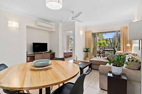 Poolside Paradise Cairns - 9 Pools BBQ Gym