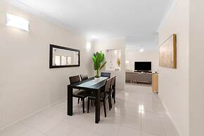 Tropical Bliss - Cairns 9 Pools BBQ Gym