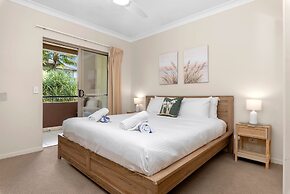 Tropical Bliss - Cairns 9 Pools BBQ Gym