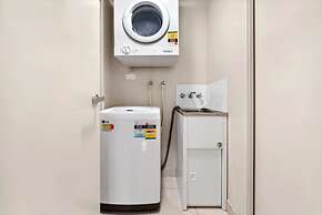 Tropical Bliss - Cairns 9 Pools BBQ Gym