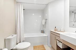 Tropical Bliss - Cairns 9 Pools BBQ Gym