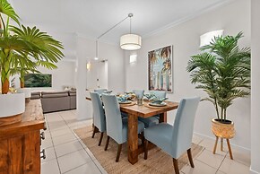 Tropical Gardens - Resort 9 Pools Gym