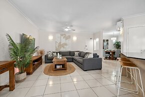 Tropical Gardens - Resort 9 Pools Gym