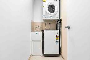 Tropical Paradise Cairns - 9 Pools Gym BBQ