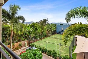 Tropical Paradise Cairns - 9 Pools Gym BBQ