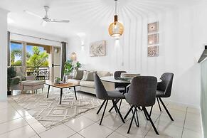 Tropical Paradise Cairns - 9 Pools Gym BBQ