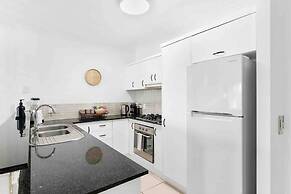 Tropical Paradise Cairns - 9 Pools Gym BBQ