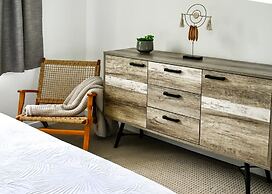 Tropical Paradise Cairns - 9 Pools Gym BBQ