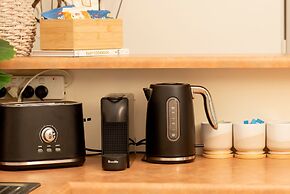 Oasis Cairns - Pool Free Parking Wifi