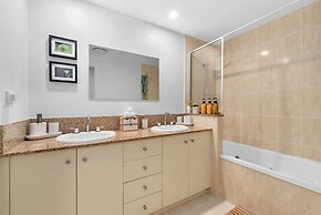 The Nest Cairns - 4 Pools BBQ Resort