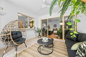 The Nest Cairns - 4 Pools BBQ Resort