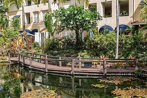 The Nest Cairns - 4 Pools BBQ Resort