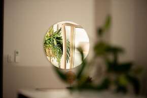 The Nest Cairns - 4 Pools BBQ Resort