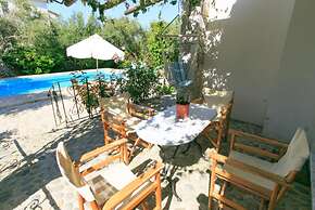 Villa Nineta in Tavronitis