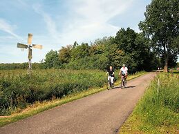 Luxury Lodge With air Conditioning and Dishwasher, in a Holiday Park, 