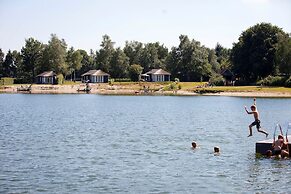 Lakefront Holiday Home