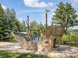 Luxury Lodge With air Conditioning and Dishwasher, in a Holiday Park, 