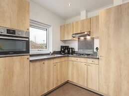 Luxury Lodge With air Conditioning and Dishwasher, in a Holiday Park, 