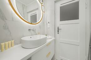 Charming Apartment by Renters