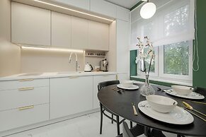 Charming Apartment by Renters