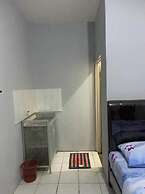 OYO 94098 Fgh Residence 1