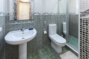 Golden in Gandia With 3 Bedrooms and 3 Bathrooms