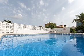 Golden in Gandia With 3 Bedrooms and 3 Bathrooms