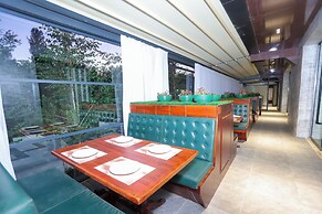 RiverInnHotel